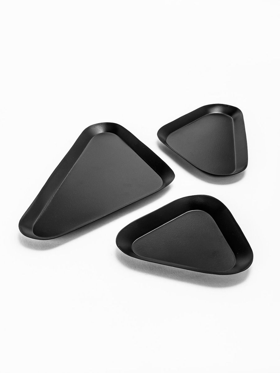 SET DE 3 BANDEJA METALICA TRIANGULAR NEGRA