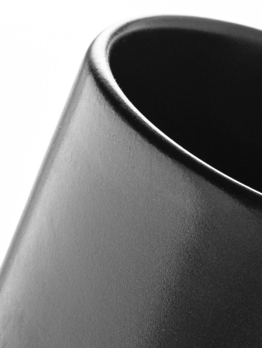 TEA CUP STACKABLE NEGRO
