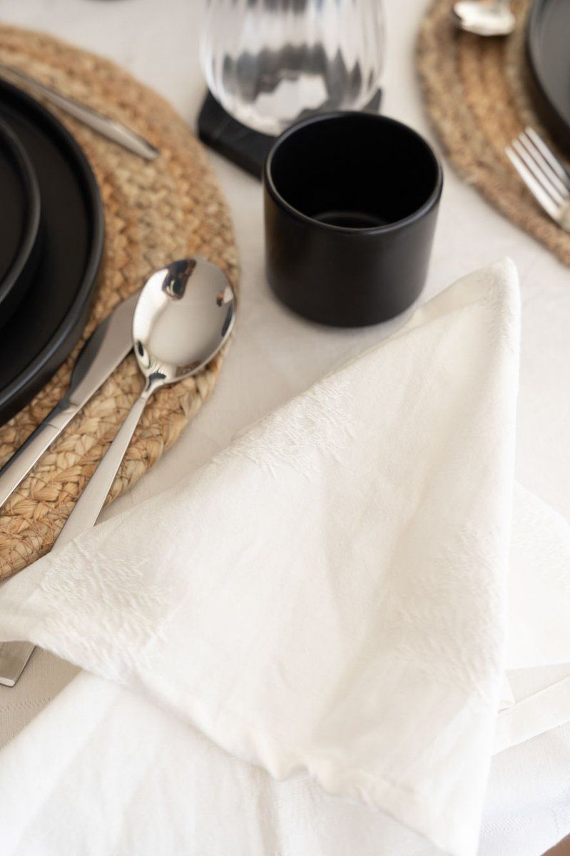 TEA CUP STACKABLE NEGRO