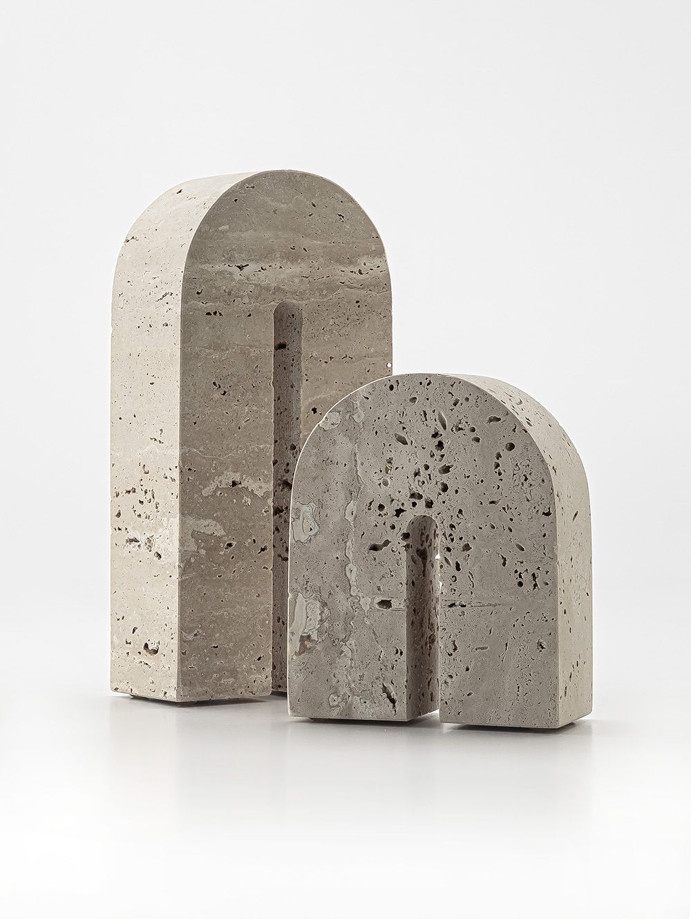SUJETA LIBROS BARNET TRAVERTINE