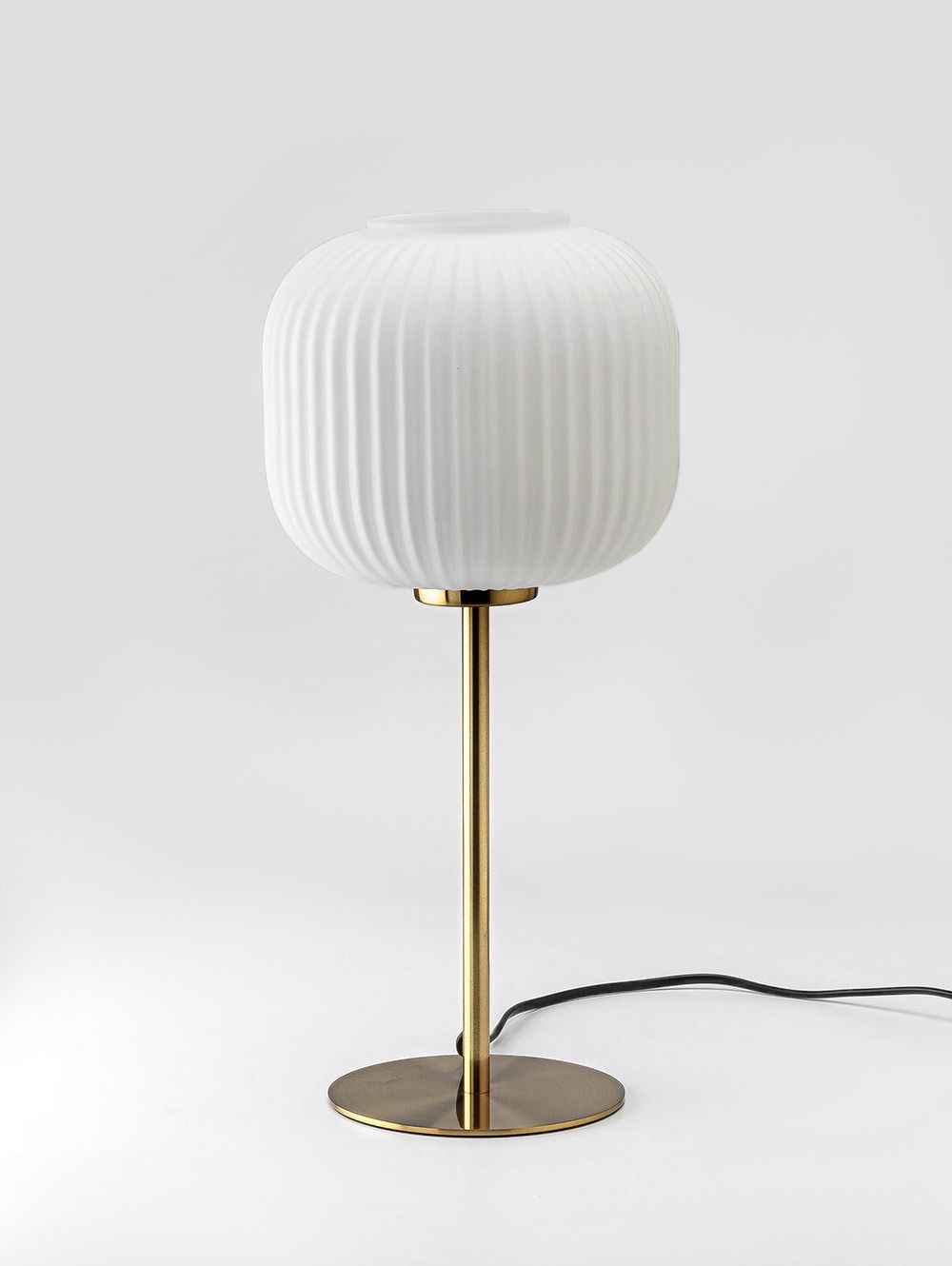 LAMPARA DE MESA HALLE