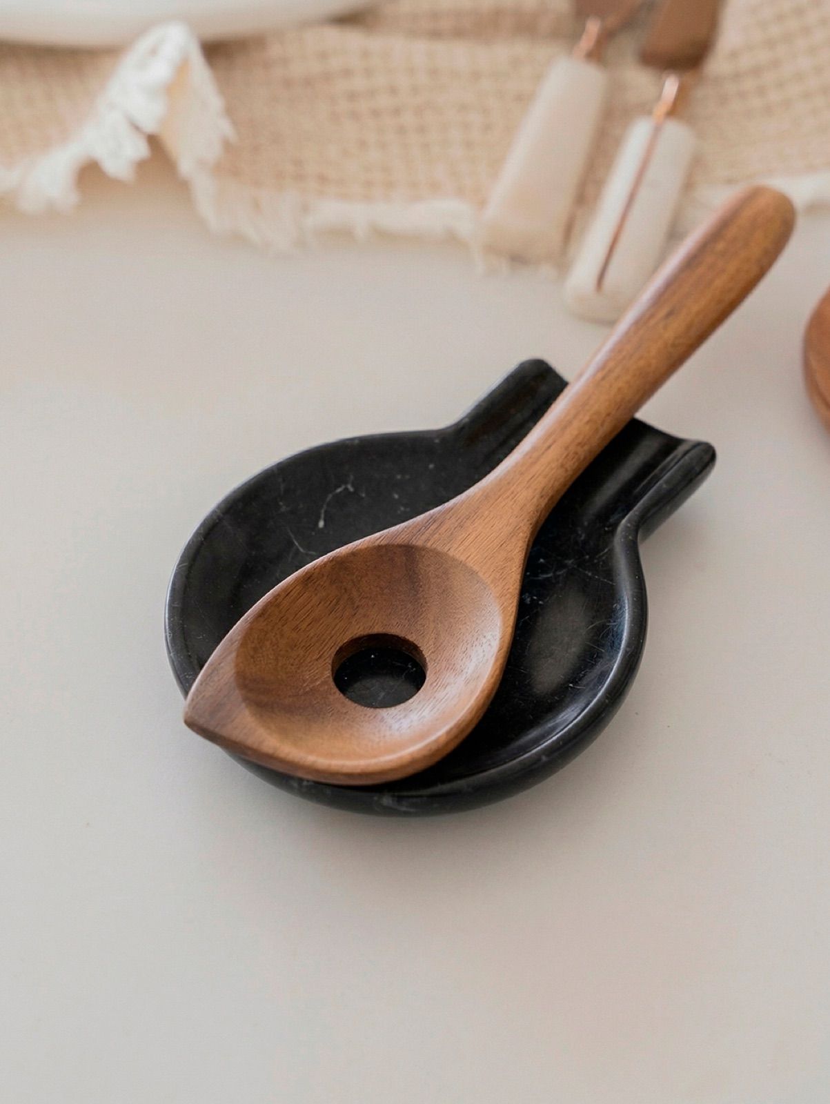 POSA CUCHARA ARLO MARBLE BLACK