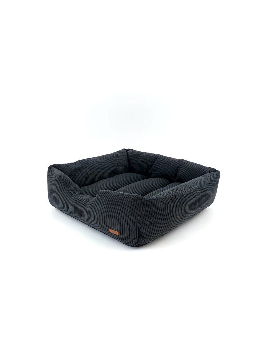 CAMA PARA MASCOTAS HYPER BLACK MEDIUM