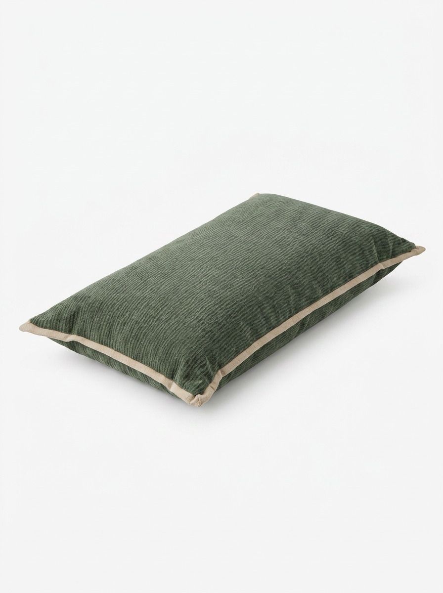 ALMOHADON PRAGA SAHARA VERDE OLIVA CON PESTAÑA 30 x 50