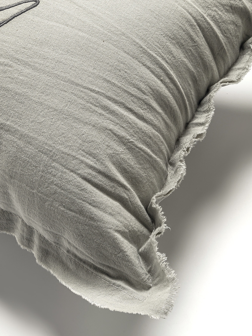 almohadon-ALMOHADON DO IT GRIS PERLA 35 X 70-BUD-4.jpg image number null