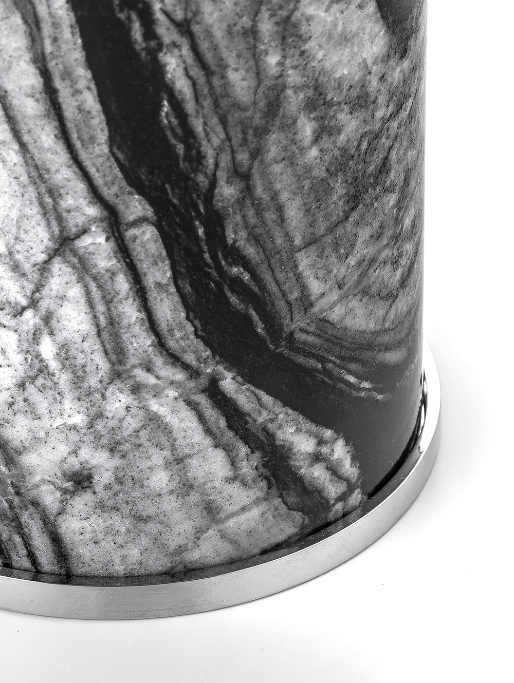 Vaso-MARBLE BLACK-Rosita-3.jpg image number null