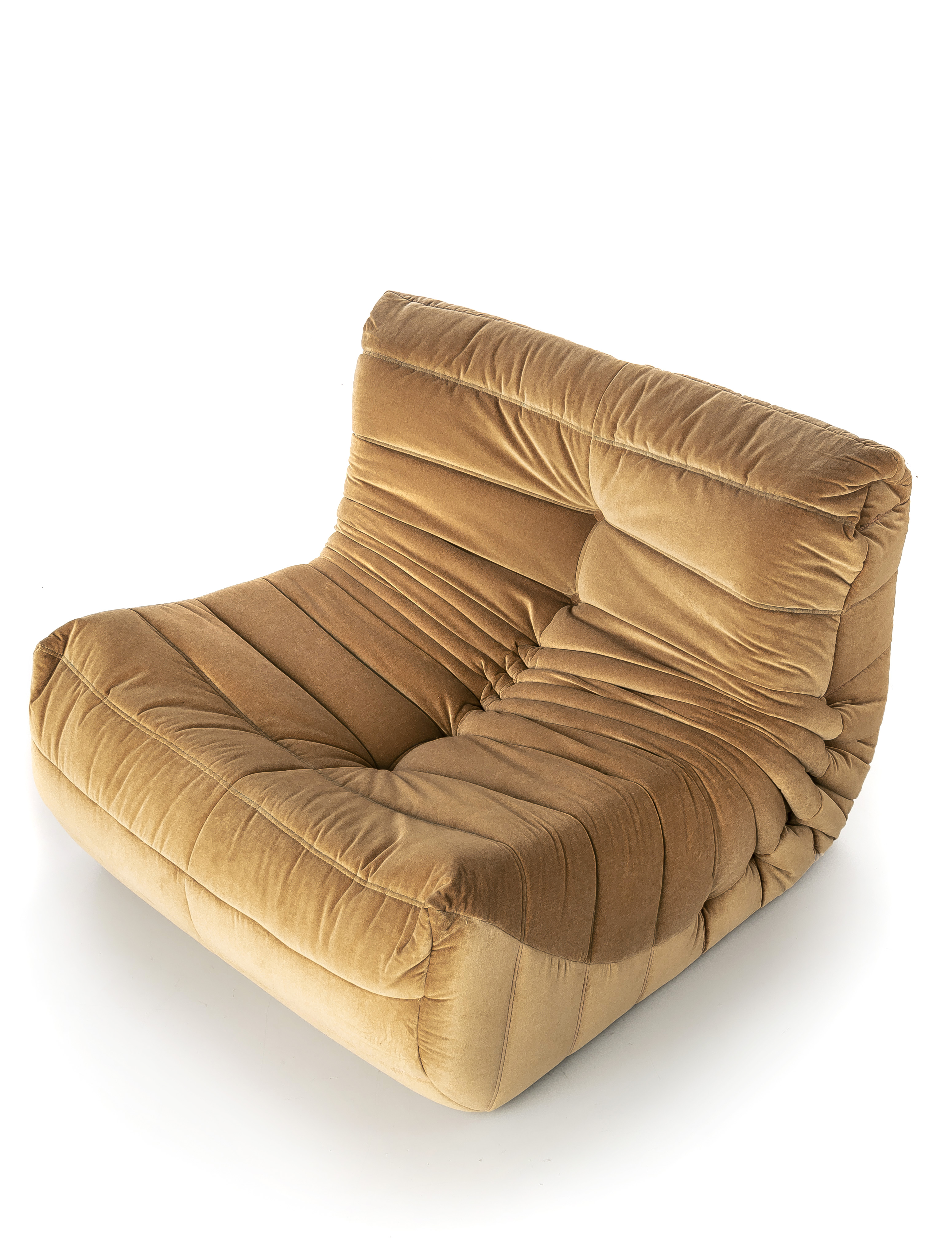 Sillon tipo puff de pana-TOGO CAMEL-Landmark-06.jpg image number null