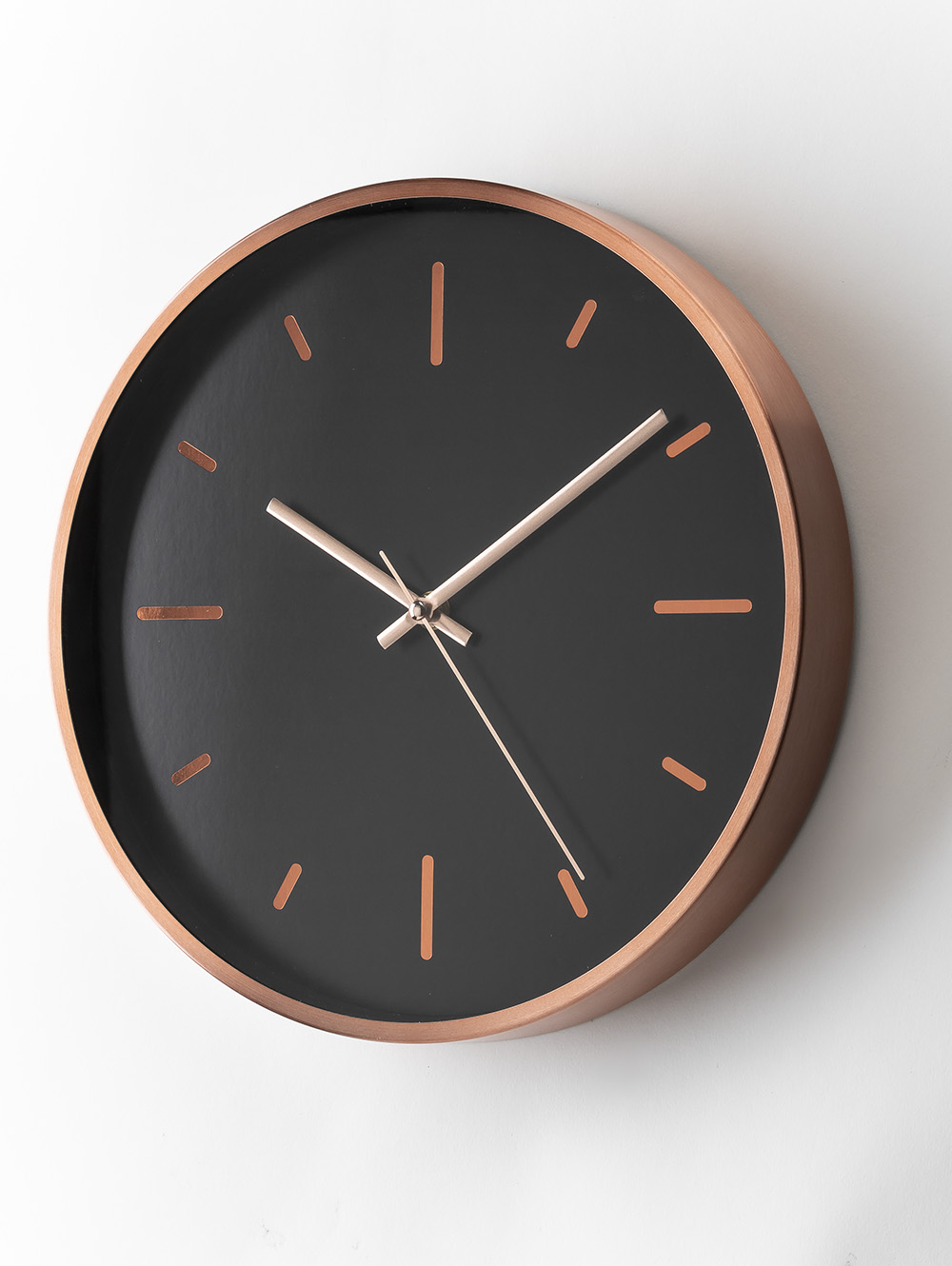 Reloj de pared redondo negro y cobre-BOISE D30-TiendasLandmark-02.jpg image number null