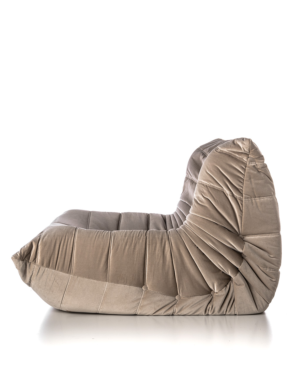 Sillon de pana beige-TOGO PANA CRUDO-Landmark-02.jpg image number null