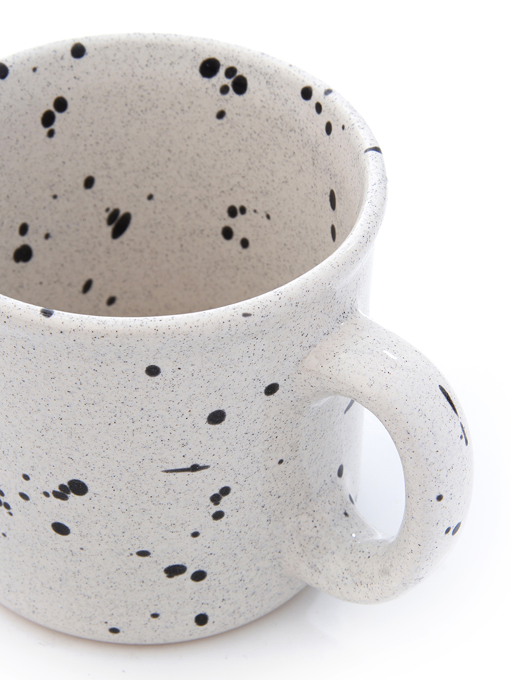 Taza de ceramica blanca salpicada-TAZA N1 BLANCO PIEDRA SALP NEGRO-Tiendas Landmark-1.jpg image number null