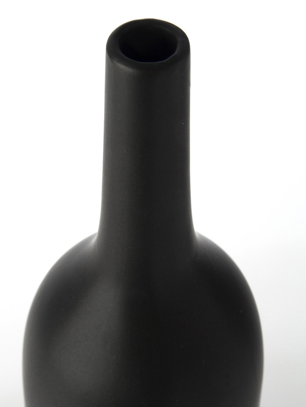 Florero tipo botellon negro-FLORERO HADD BLACK-Tiendas Landmark-1.jpg image number null